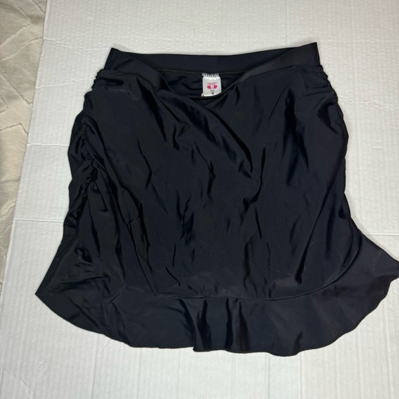 Swim skirt size small - Picture 4 of 4